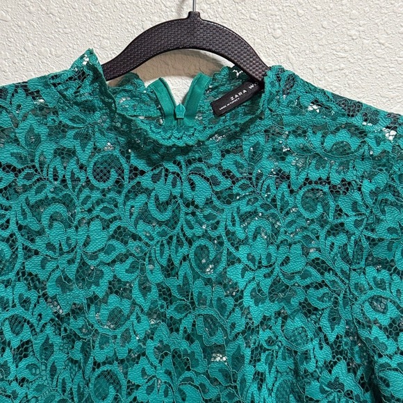 Zara Woman Emerald Green Floral Lace High Neck Bell Sleeve Flounce Mini Dress S - Picture 5 of 10
